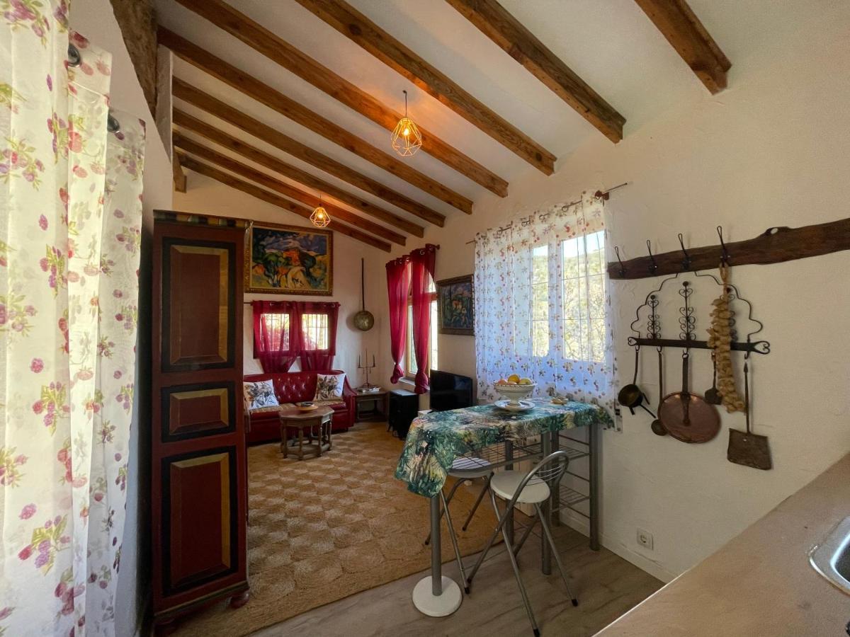 Casa Fidelina II Miraflores De La Sierra Eksteriør bilde