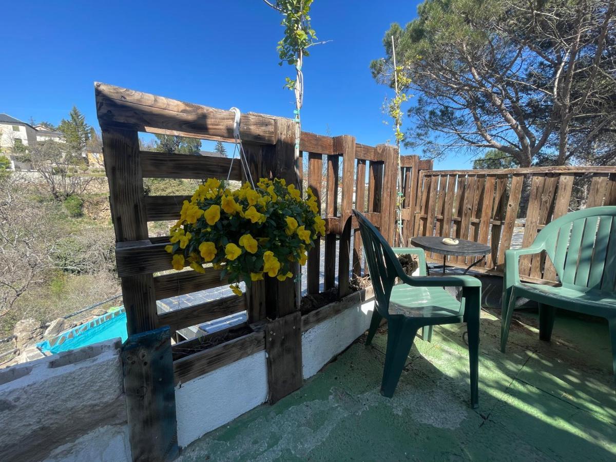 Casa Fidelina II Miraflores De La Sierra Eksteriør bilde